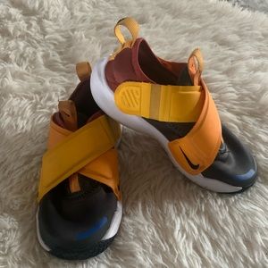 Toddler Boys Nike Velcro shoe 👟